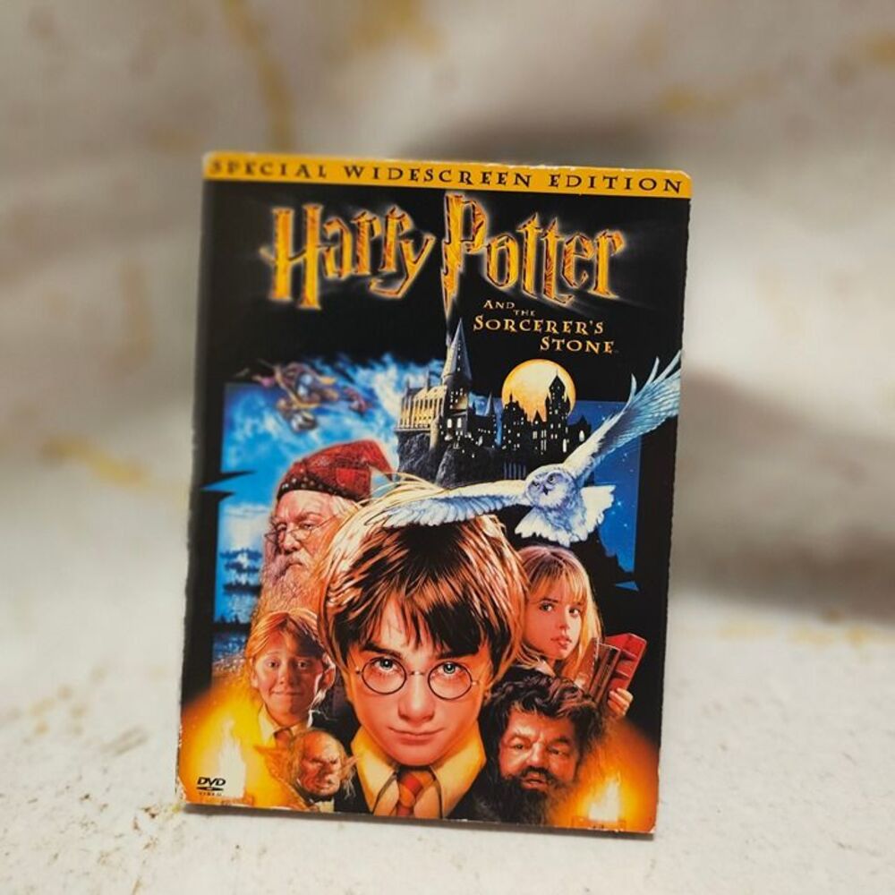 Harry Potter and the Sorcerer's Stone (2-Disc DVD Set) – Special Widescreen Edit